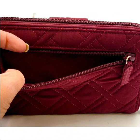 Vera Bradley Women's Red Quilted Zip-Around Wallet RFID Blocking - Picture 3 of 7